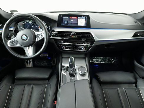 Used 2018 BMW 530i xDrive w/ M Sport Package image 48