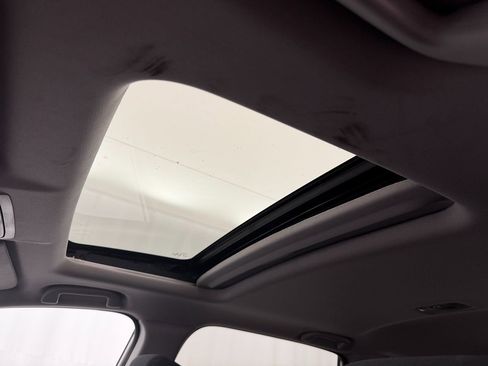 Used 2019 Honda CR-V EX image 9