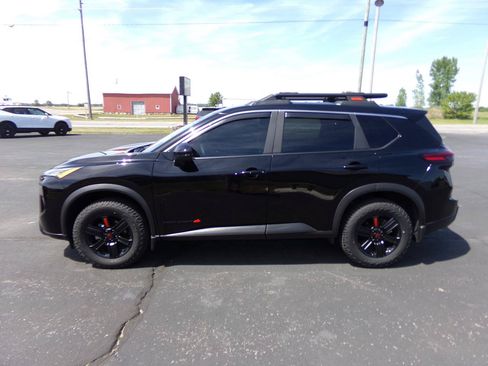 Used 2025 Nissan Rogue SV w/ Rock Creek Premium Package AWD/4WD image 2