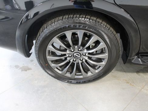 Used 2024 Nissan Armada Platinum w/ Captain's Chairs Package image 63