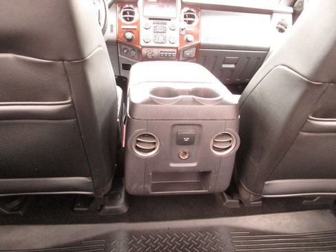 Used 2016 Ford F250 Lariat w/ Lariat Ultimate Package image 15