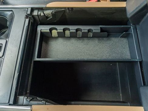 Used 2022 Ford F150 Lariat image 32