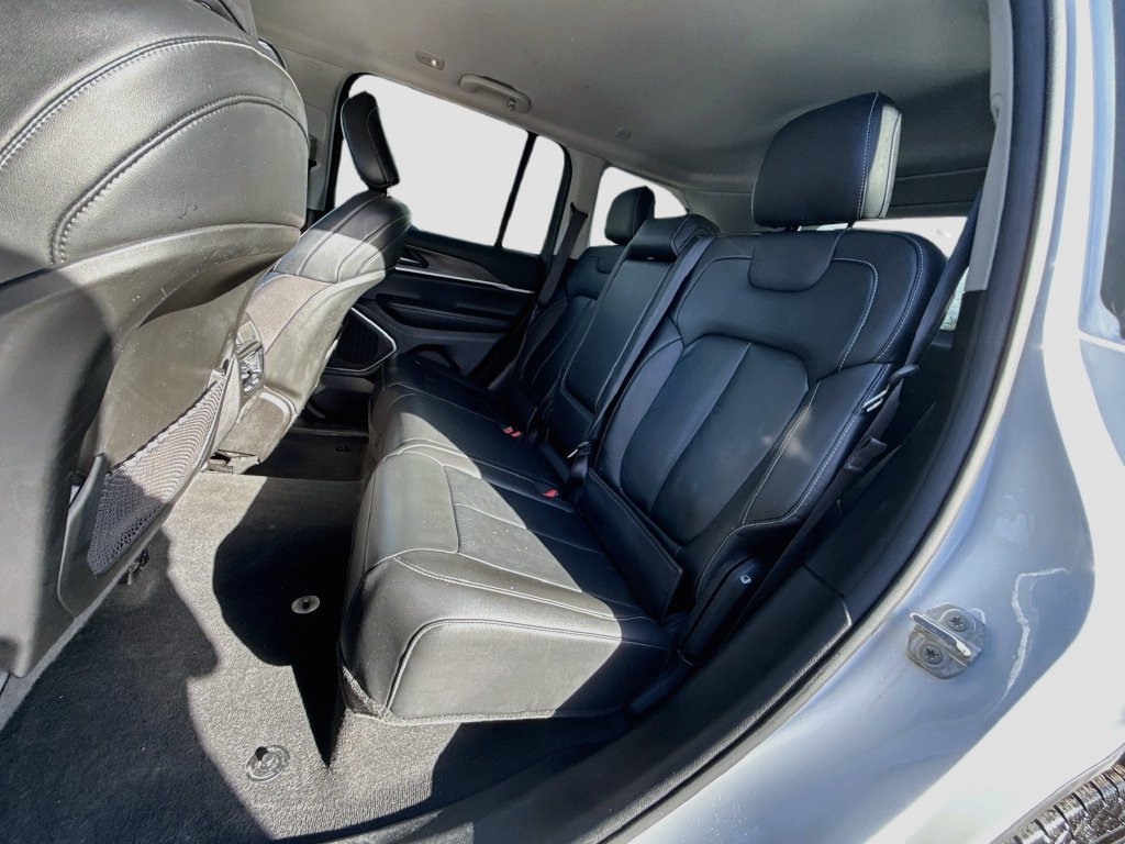 Used 2022 Jeep Grand Cherokee Limited RWD image 25