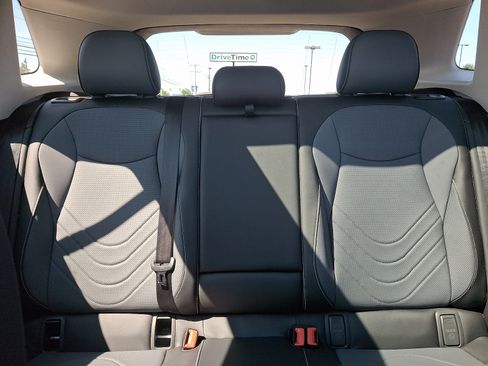 Certified 2026 Volkswagen Tiguan SE AWD/4WD image 15