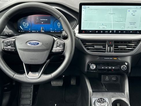 Certified 2025 Ford Escape Platinum image 14