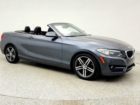 Used 2017 BMW 230i xDrive Convertible AWD/4WD image 3