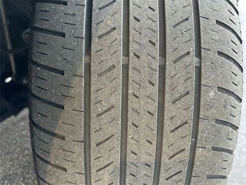 Used 2023 Mitsubishi Outlander SE image 11