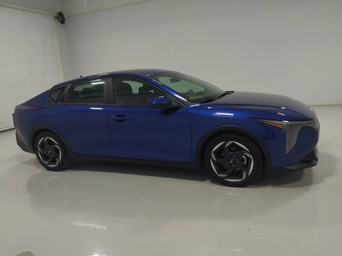 Used 2025 Kia K4 EX FWD image 11