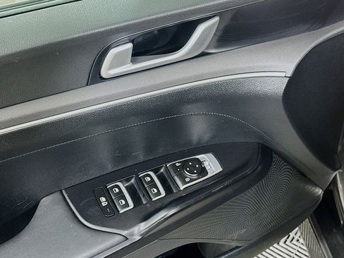 Used 2025 Kia K5 LXS FWD image 15