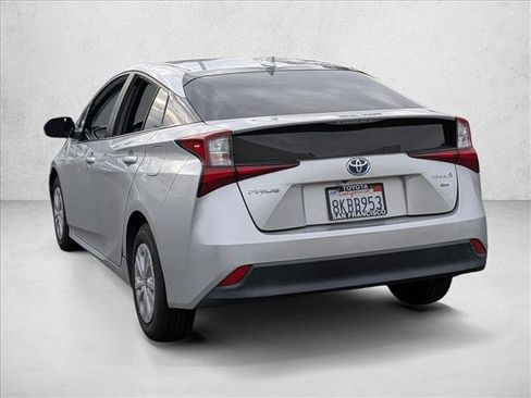 Used 2019 Toyota Prius L Eco image 5