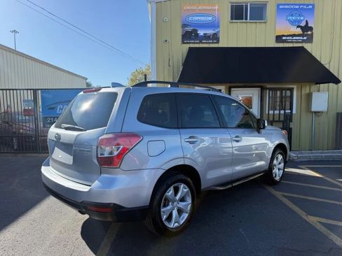 Used 2016 Subaru Forester 2.5i Premium w/ All-Weather Package image 6