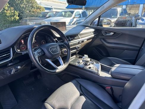 Used 2019 Audi Q7 3.0T Prestige image 10