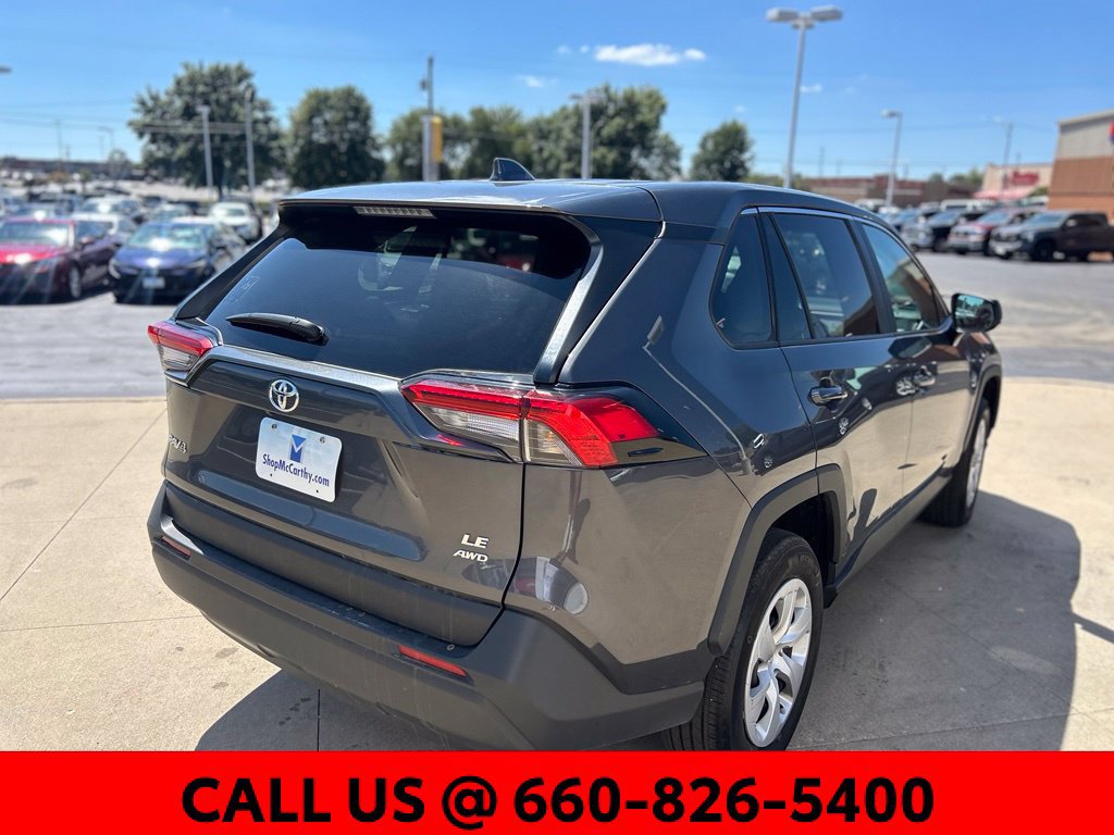Used 2025 Toyota RAV4 LE AWD/4WD image 5