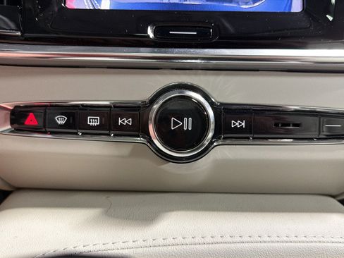 Used 2025 Volvo V90 B6 Cross Country Plus w/ Climate Package AWD/4WD image 29