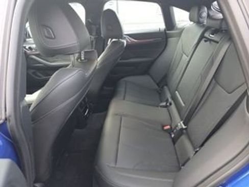 Used 2025 BMW 430i xDrive w/ M Sport Package image 6