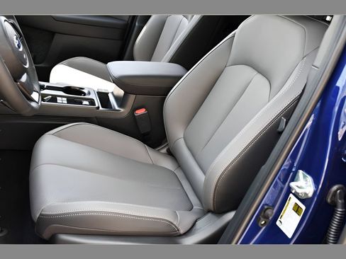 New 2026 Subaru Outback Limited AWD/4WD image 13