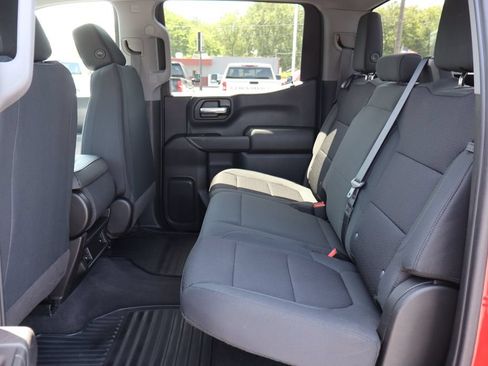Used 2020 Chevrolet Silverado 1500 Custom Trail Boss w/ Custom Convenience Package AWD/4WD image 16