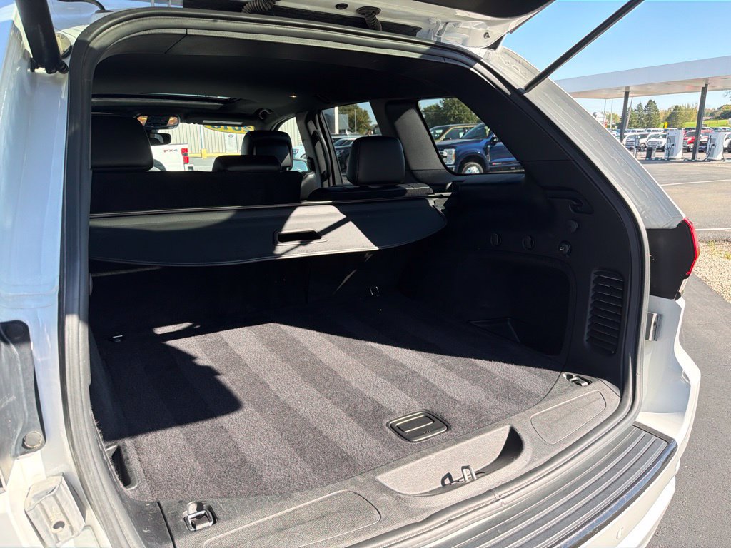 Used 2018 Jeep Grand Cherokee Altitude AWD/4WD image 16