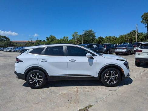 Certified 2025 Kia Sportage EX w/ Premium Package FWD image 9
