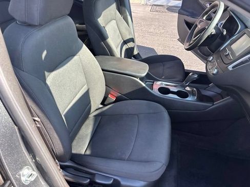 Used 2018 Chevrolet Malibu LS FWD image 18
