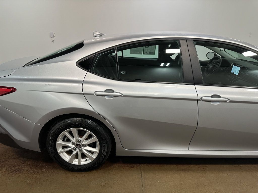 Used 2025 Toyota Camry LE FWD image 40