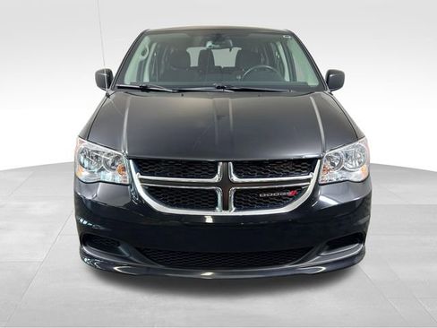 Used 2020 Dodge Grand Caravan SE FWD image 9
