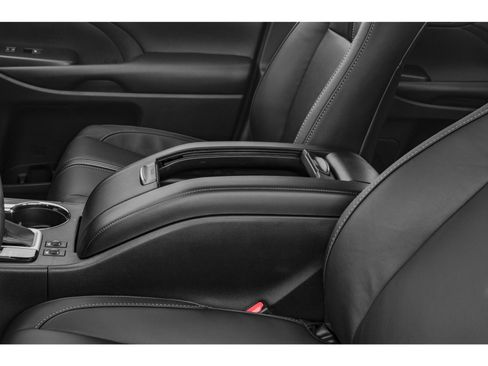 Used 2019 Toyota Highlander XLE AWD/4WD image 12