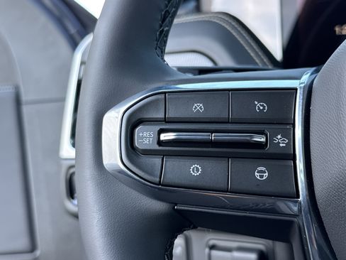 Used 2026 GMC Yukon XL Elevation w/ Elevation Premium Package image 20