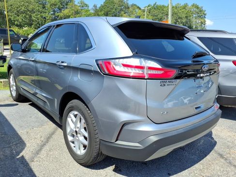 Used 2024 Ford Edge SEL AWD/4WD image 2