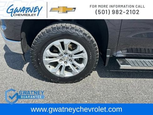 Used 2022 Chevrolet Silverado 1500 LTZ w/ Z71 Off-Road Package AWD/4WD image 10