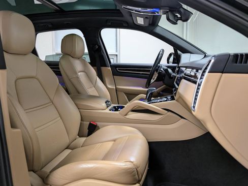 Used 2019 Porsche Cayenne AWD/4WD image 23
