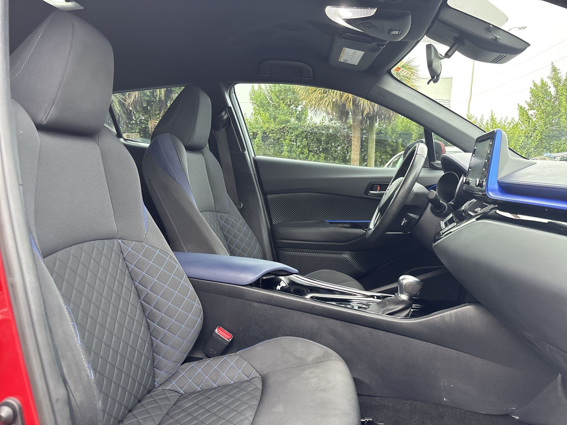 Used 2021 Toyota C-HR XLE FWD image 23