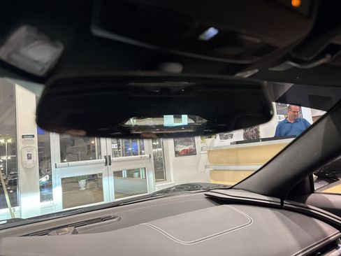 Used 2022 Chevrolet Corvette Stingray Coupe w/ Z51 Performance Package image 28