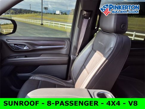 Used 2022 GMC Yukon XL Denali image 28