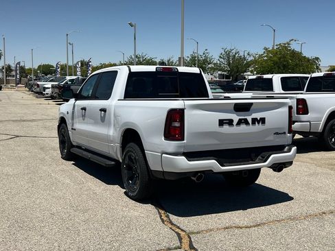 New 2026 RAM 1500 Express AWD/4WD image 4