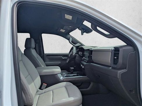 Certified 2026 GMC Sierra 1500 SLT AWD/4WD image 15