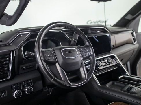 Used 2024 GMC Sierra 2500 Denali Ultimate image 17