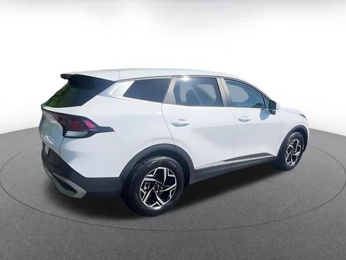 Used 2025 Kia Sportage LX FWD image 15