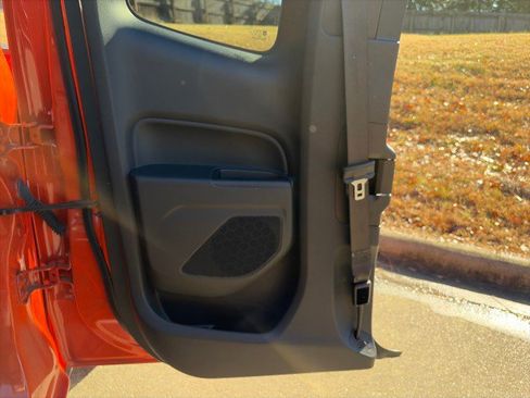 Used 2022 Chevrolet Colorado W/T w/ WT Convenience Package image 30