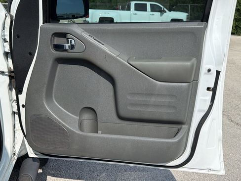 Used 2019 Nissan Frontier SV w/ Value Truck Package RWD image 27