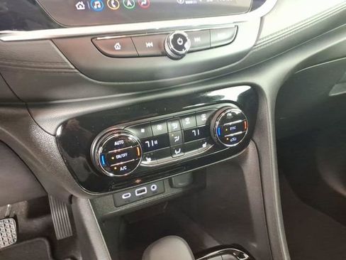 Used 2022 Buick Encore GX Essence w/ Advanced Technology Package AWD/4WD image 21