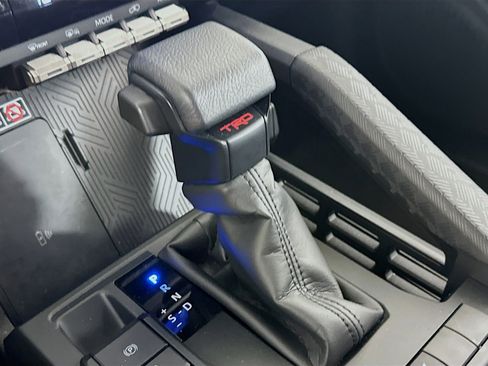 Used 2025 Toyota 4Runner TRD Off-Road image 25