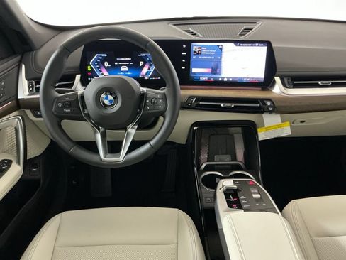 New 2026 BMW X1 xDrive28i w/ Convenience Package AWD/4WD image 9