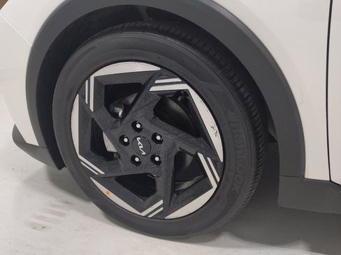 Used 2025 Kia K4 EX FWD image 31