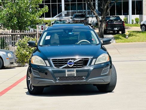 Used 2013 Volvo XC60 T6 AWD/4WD image 2