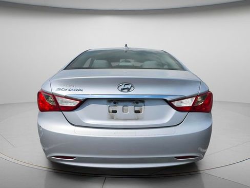 Used 2011 Hyundai Sonata GLS image 5
