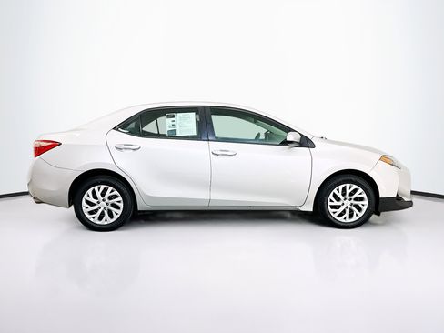 Used 2019 Toyota Corolla LE image 10