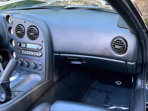 Used 2003 Dodge Viper SRT-10 RWD image 16
