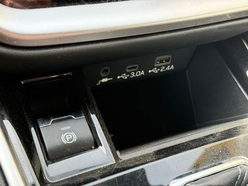 Certified 2025 Subaru Legacy Premium AWD/4WD image 17