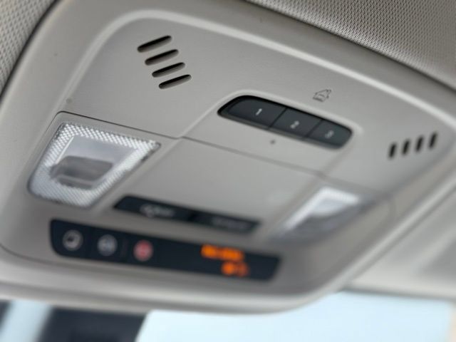 Used 2020 Chevrolet Traverse LT FWD image 51